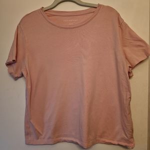 Short sleeve tee